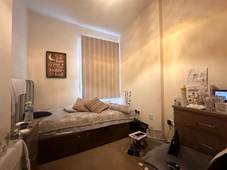 1 bed house share to rent in Colbran Street, Burnley, BB10 - Photo 2