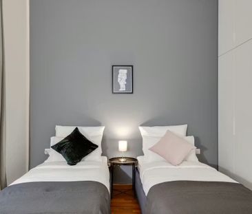 Via dei Giardini, Milan, Lombardy 20121 - Photo 4