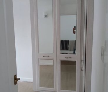 3 Bed Semi-Detached House, Lea Close, CH43 - Photo 2