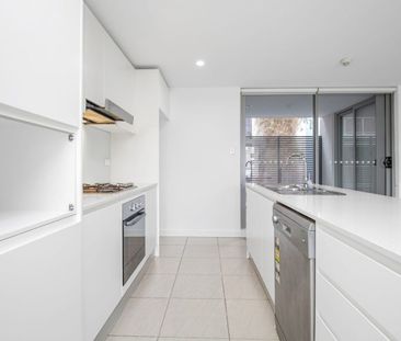 Modern Living in the Heart of Parramatta - Photo 3