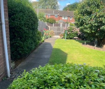 2 bedroom terraced house to rent - Photo 3