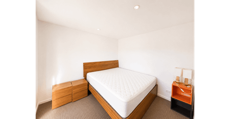 Fully Furnished Two Bedroom Apartment - Photo 3