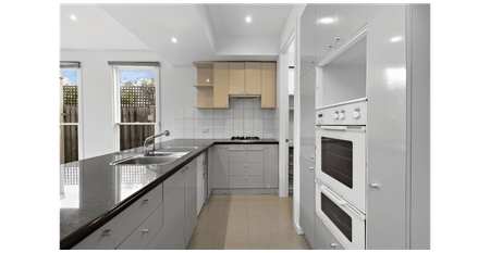 Stunning Victorian - Photo 2