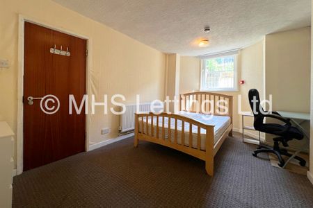 45 Delph Mount, Woodhouse, LS6 2HS - Photo 5