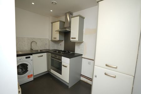 Studio Flat, Invito House, IG2 - Photo 5