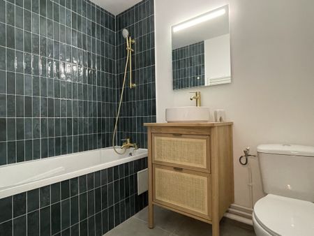 T1 bis meublé - HENRIVILLE - refait a neuf - parking - 32,78 - Photo 5