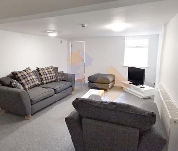 4 bedroom townhouse to rent - Photo 1