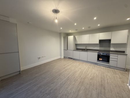 Trinity Court, Greater London, HA5 - Photo 3