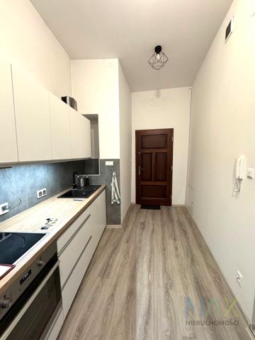 Jasna przestronna kawalerka z balkonem w sercu Kazimierza - Photo 2