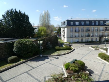 Location Appartement 1 pièce 32m² FONTAINEBLEAU 77300 - Photo 5