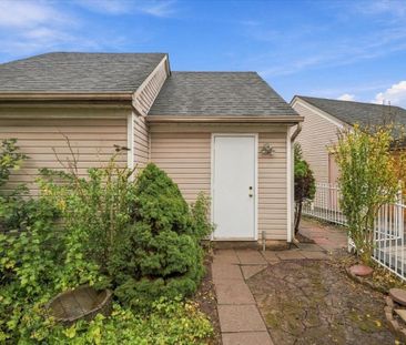 For Lease - 2212 Westoak Trails Boulevard, Oakville, Ontario - Photo 5