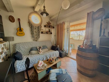 Appartement T2 à louer de 25.16m2, dans le centre ville de Sausset-les-Pins, - Photo 2