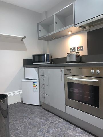 1 bedroom flat to rent - Photo 5