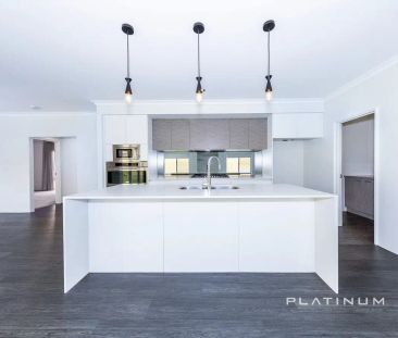 “Spacious 4-Bedroom Family Home with Pool – Walk to Burns Beach” - Photo 3