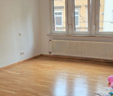 Mitten im Leben wohnen, schöner Altbau - Foto 3