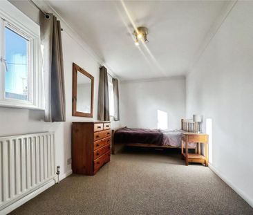 3 bedroom end of terrace house to rent - Photo 6