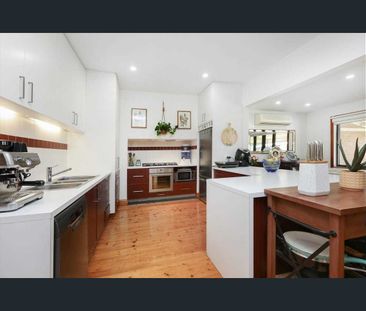 The Perfect Family Home! - Photo 6