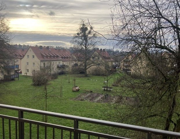 Reinkommen und Wohlfühlen: ansprechende 3,5-Zimmer-Wohnung mit Balkon - Photo 1