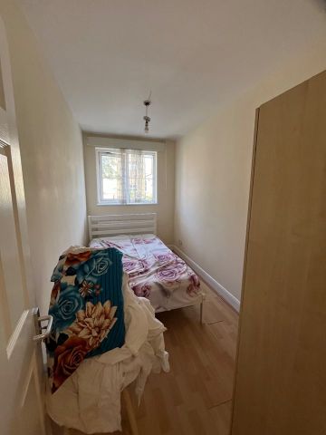 4 Bed Semi-Detached House, Barforth Road, SE15 - Photo 5