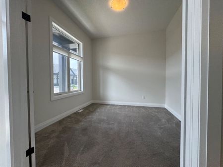 For Lease - 63 Compass Trail Unit# 49, Central Elgin, Ontario - Photo 3