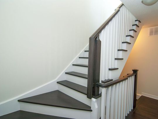 For Lease - 95 EASTWOOD PARK Gardens Unit# 15, Toronto, Ontario - Photo 1