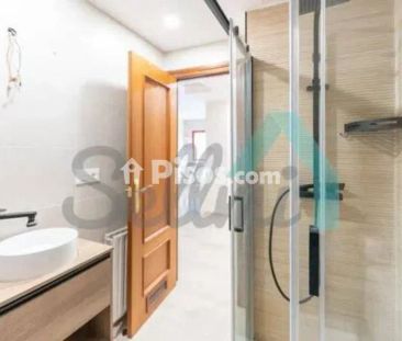 Piso en alquiler en Centro - Foto 3