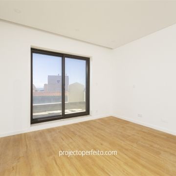 Moradia Isolada T4+1 - Photo 1