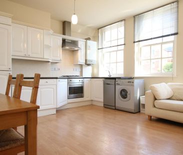 2 bedroom ground floor flat to rent - Photo 5