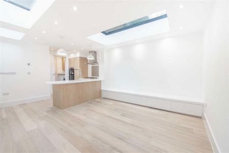 3 bedroom terraced house to rent - Photo 2