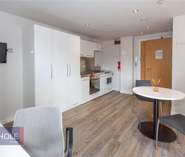 1 bedroom penthouse to rent - Photo 6