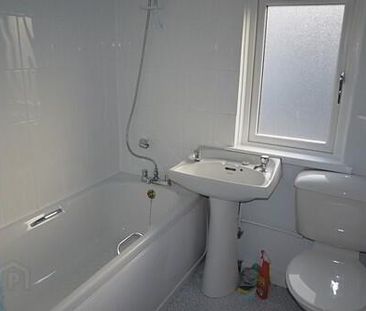 42 Windsor Drive, Belfast, BT9 7FH - Photo 2