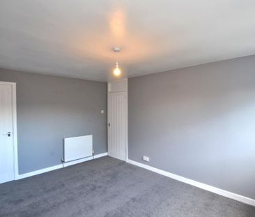 3 bedroom flat to rent - Photo 6