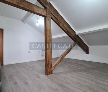 2 bedroom ground floor flat to rent - Photo 2