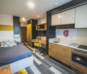 Studio to rent - Photo 2