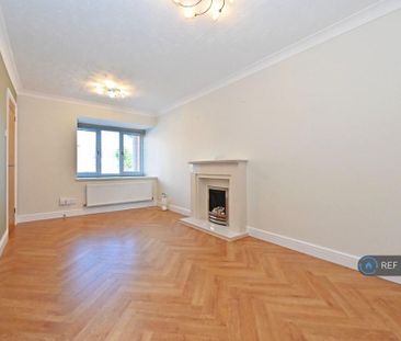 2 bedroom end of terrace house to rent - Photo 1