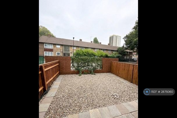 4 bedroom terraced house to rent - Photo 1