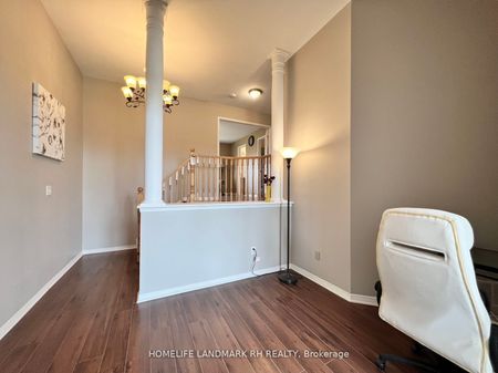 For Lease - 4637 Cornerstone Drive, Burlington, Ontario - Photo 2