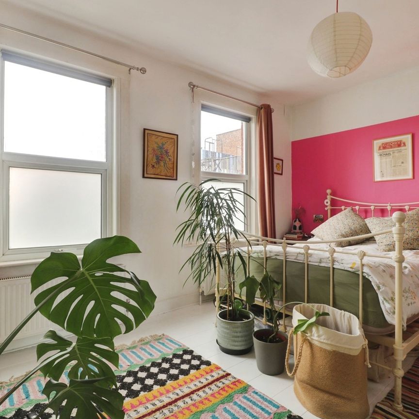 2 Bed Maisonette, Copper Mill Lane, SW17 - Photo 1