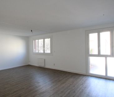 Location Appartement 2 pièces 61m² LA CHARITE SUR LOIRE 58400 - Photo 1