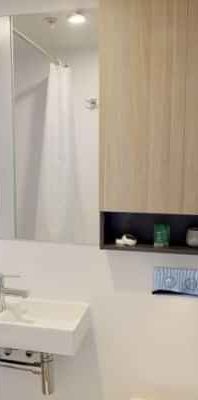 Lincoln Premier Ensuite - Photo 1