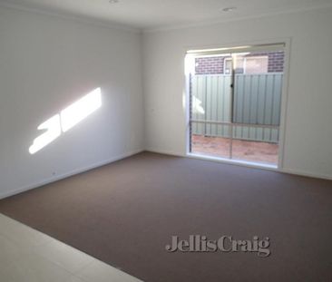 79 Manuka Grove, Wyndham Vale - Photo 6
