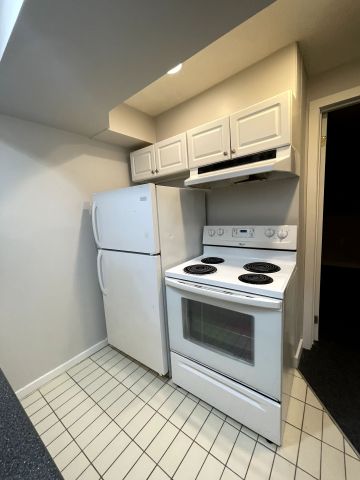 For Lease - 304 Cliffwood Rd N/A Unit# basement unit, Toronto, Ontario - Photo 2