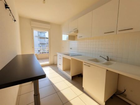 Location Appartement 3 pièces 61m² CANNES 06150 - Photo 5