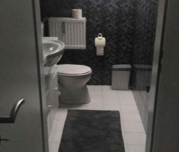 Tolle 80m2 Wohnung kurz vor Elverdissen in 3 Fam. Haus - Photo 1