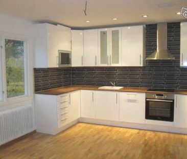 RENOVERAD VILLA I SOLHEM SPÅNGA - Photo 6