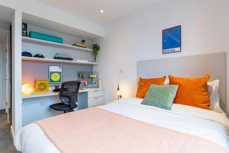 1 bedroom in a flat share to rent - Photo 3