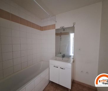 Location Appartement 4 pièces 83m² - Photo 5