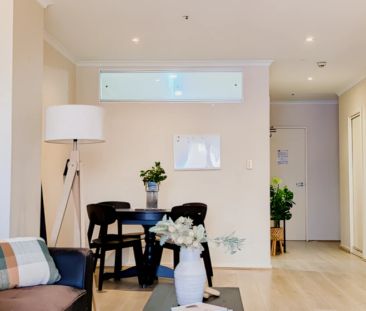 Student Living Tower Apartments, Adelaide - Photo 2