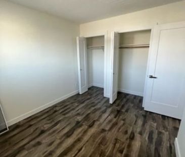 Lower mission – 2 bed, 1 bath townhome with yard - Photo 3