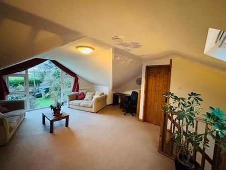 3 bedroom detached house to rent - Photo 4